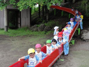 ローラーすべり台が大人気！