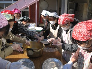 手際良い、さくらんぼママ！