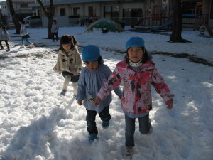 雪あそびしよう！